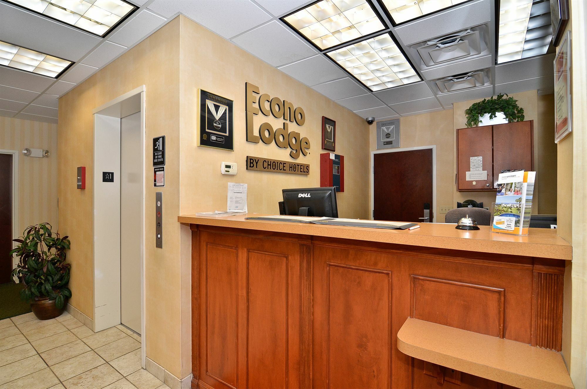 Econo Lodge Valdosta Exterior foto